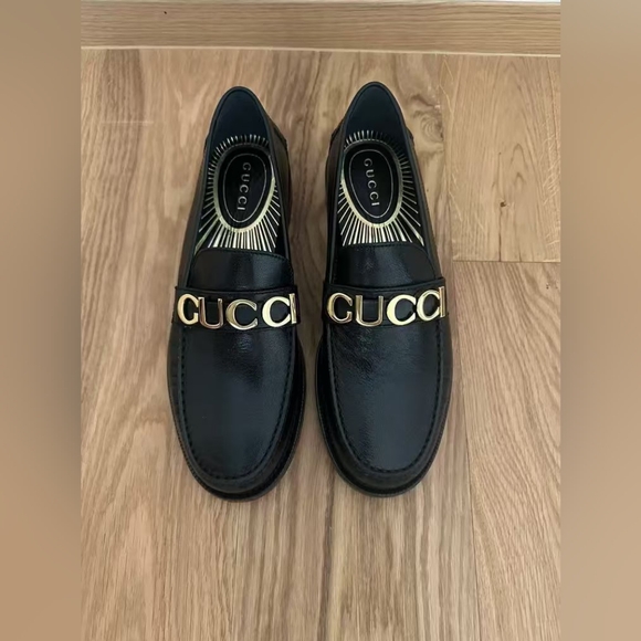 Gucci Black Leather Loafers - Picture 1 of 5